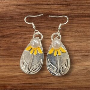 Flower Faux Pearl Silver Plated Dangle Earrings